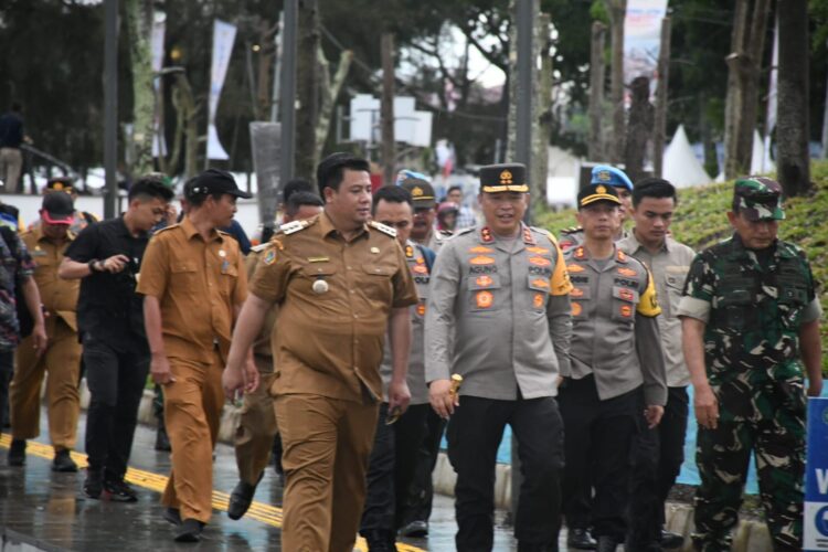 Bupati Samosir Bersama Kapoldasu Mengecek Pengamanan Aquabike