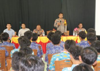 Polsek Jasinga Gencar Berikan Edukasi Bahaya Narkoba dan kenakalan remaja Kepada Siswa SMPN 02 Jasinga