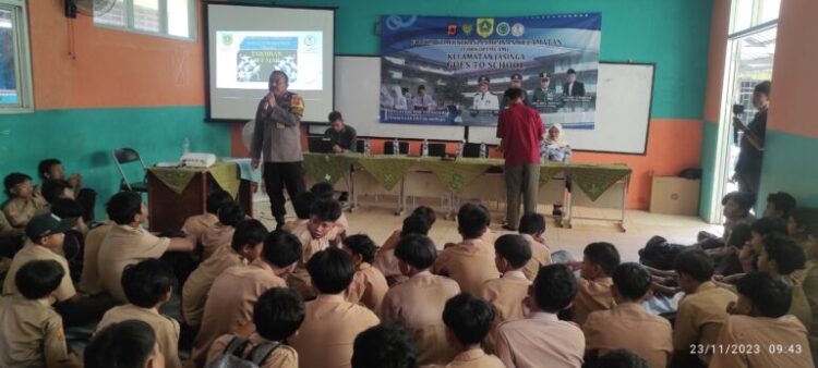 Polsek Jasinga Gencar Berikan Edukasi Bahaya Narkoba dan kenakalan remaja Kepada Siswa SMPN 02 Jasinga