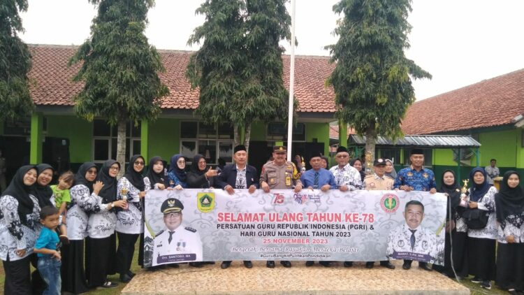 Stop Bullying! Menjadi Pesan Penting Kapolsek Jasinga di Acara HGN dan HUT PGRI Ke-78 di SMAN 1 Jasinga