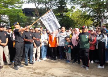 Ribuan Anggota PGRI Jalan Sehat, Kadindik: Guru Sehat PGRI Kuat