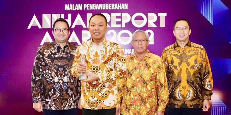 Jasa Raharja Raih Penghargaan Annual Report Award 2022