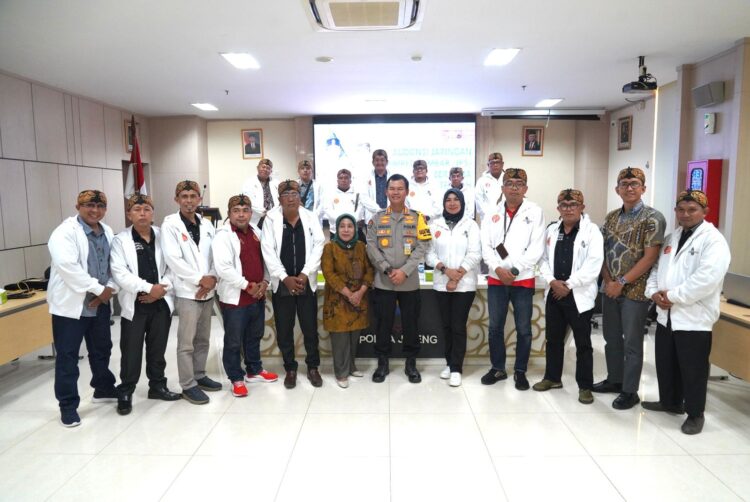 Upacara HUT PGRI Ke 78 Kecamatan Ciawi Berlangsung Sangat Khikmat