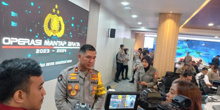 Kasatgas Humas Ops Mantab Brata Candi Polda Jateng himbau Masyarakat Jangan Percaya Berita Hoax Jelang Pemilu 2024