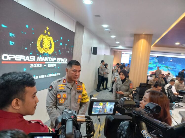 Kasatgas Humas Ops Mantab Brata Candi Polda Jateng himbau Masyarakat Jangan Percaya Berita Hoax Jelang Pemilu 2024