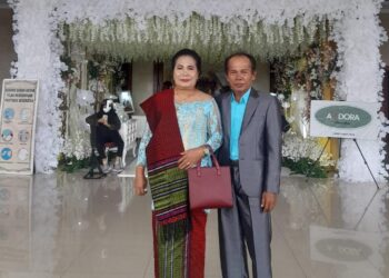 Keluarga Iyan Kurisa Tambunan Dan Istri (R Nainggolan)  Wartawan Bekasi  Kabupaten Bekasi dan Rekan Wartawan  Koran SINAR PAGI