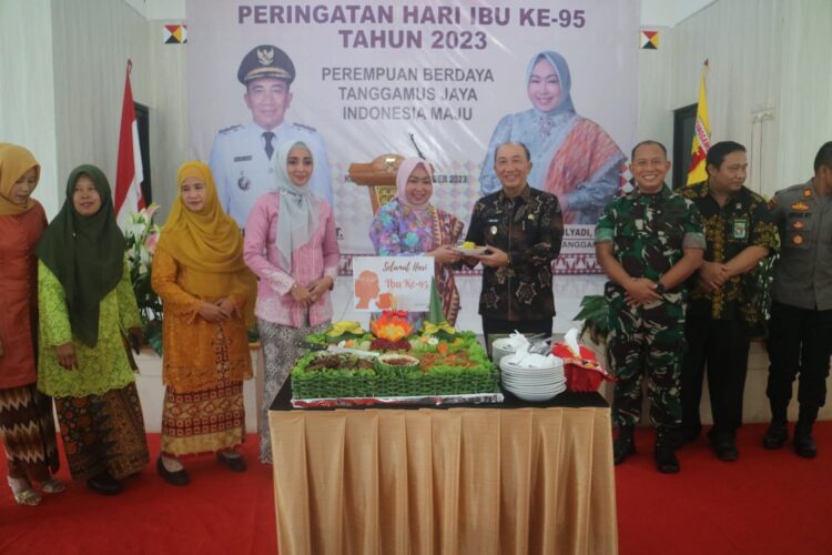 Pj. Bupati Tanggamus Ir. Mulyadi Irsan, M.T., Menghadiri Peringatan Hari Ibu ke-95 Tahun 2023