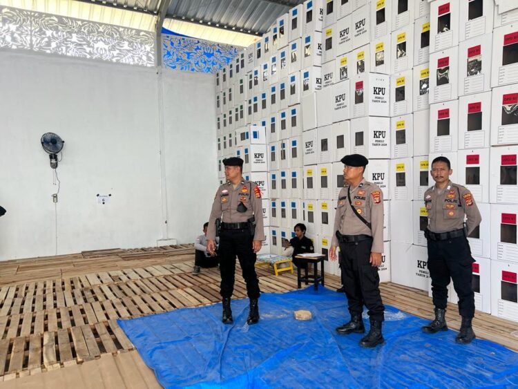 Amankan Pemilu, Satgas Preventif Operasi mantap Brata Polres Pringsewu Lakukan Patroli Di Berbagai Titik Strategis