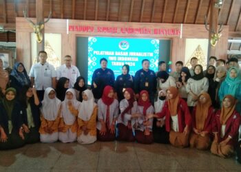 IWOI Selenggarakan Pelatihan Dasar Jurnalistik Bagi Para Pelajar SLTA dan SMK Kabupaten Banyumas
