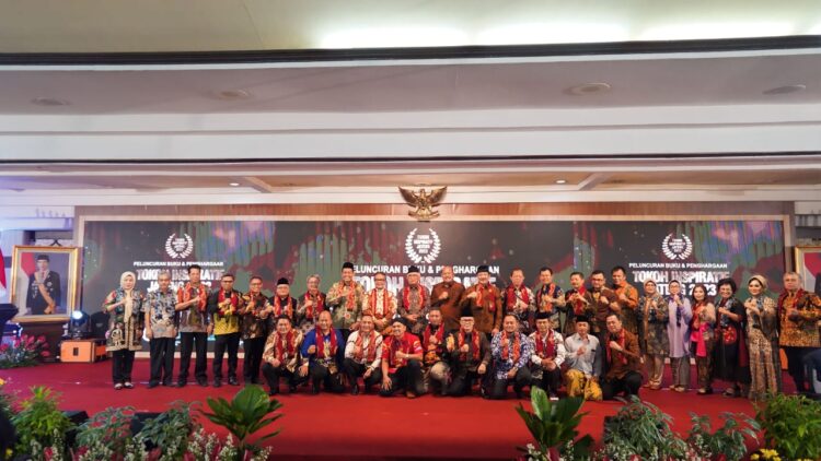 Kapolda Jateng Irjen Ahmad Luthfi dan Pakar Forensik Kombes Dr Summy Hastry Dinobatkan Menjadi Tokoh inspiratif Jawa Tengah 2023