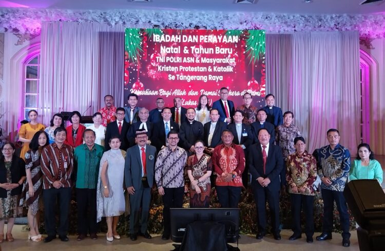 Natal Pewarna Banten Bersama TNI, Polri dan ASN Beserta Masyarakat Kristiani Tangerang Raya dirayakan dengan Penuh Sukacita