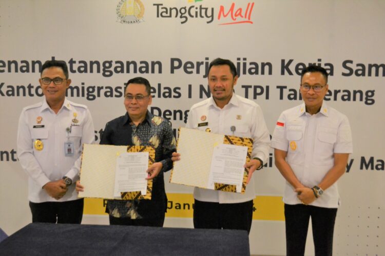 Buka Layanan Di Akhir Pekan, Imigrasi Tangerang Lakukan Penandatanganan Perjanjian Kerjasama (PKS) Gerai Paspor Tangerang City (Tangcity) Mall