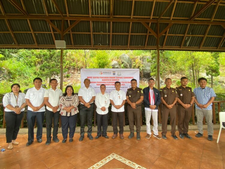 Polsek Wonosobo Bersama Warga dan Komcad Koramil Tangkap Spesialis Bobol Rumah, Barang Bukti Beragam Diamankan