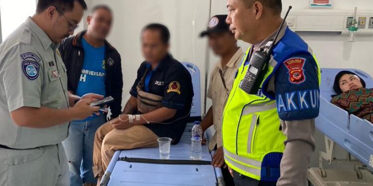 Capai Zona Hijau, Bupati Samosir Terima Penghargaan Pelayanan Publik dari Ombudsman RI