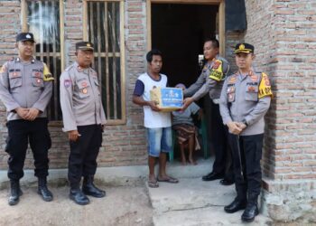 Cooling System Pemilu 2024, Polres Pringsewu Salurkan Puluhan Paket Sembako untuk Warga Kurang Mampu