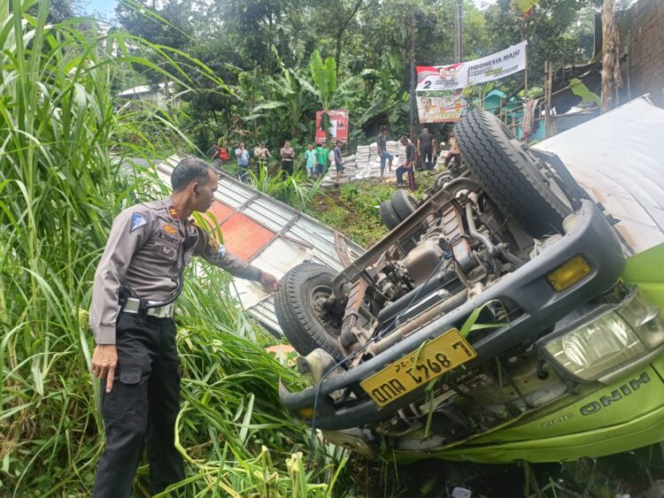 Rem Blong, Truk Terguling di Karangreja Purbalingga