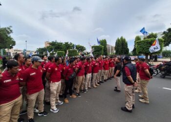 Kapolres Pringsewu Jadi Pembina Upacara Di SMAN 1 Pringsewu, Ini Pesan Penting Yang Disampaikanya