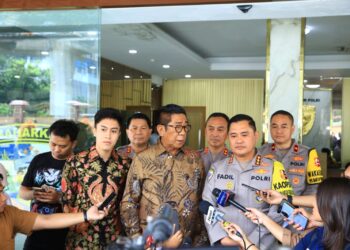 Polres Pringsewu Amankan Distribusi Logistik Pemilu dari PPK ke PPS