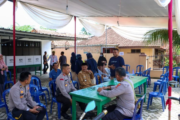 Antisipasi Gangguan Keamanan Jelang Pemilu 2024, Polres Pringsewu dan Sat Brimob Patroli Bersama