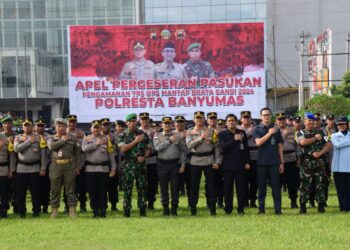 Antisipasi Gangguan Keamanan Jelang Pemilu 2024, Polres Pringsewu dan Sat Brimob Patroli Bersama