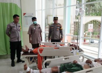 Pasang Tiang Internet, Lima Pekerja  Tersengat Listrik di Bojongsari