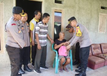 Ciptakan Kondusufitas Jelang Pemilu, Kapolres Pringsewu dan Pejabat Utamanya Patroli Cek Lokasi TPS