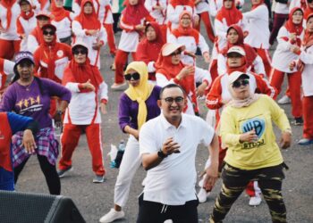 Ribuan Warga Senam Bersama Meriahkan Hari Jadi Banyumas