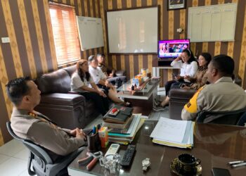 Bertugas Sebagai Sahabat Anak, Polsek Simanindo Sambut Hangat Kunjungan dari TK ASSISI Tomok