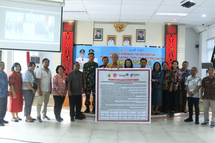 Pj. Bupati Banyumas Terima Penghargaan BAZNAS Award 2024