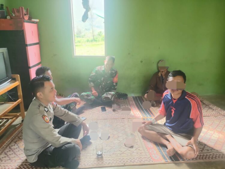 Bhabinkamtibmas dan Babinsa Klarifikasi Kasus Onar di Pustu Sihotang Kec. Harian Kab. Samosir