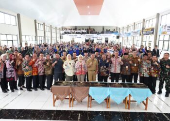 Perkuat Kompetensi Siswa SMK, Pj Gubernur Banten Al Muktabar Dorong Optimalisasi Aset Sekolah