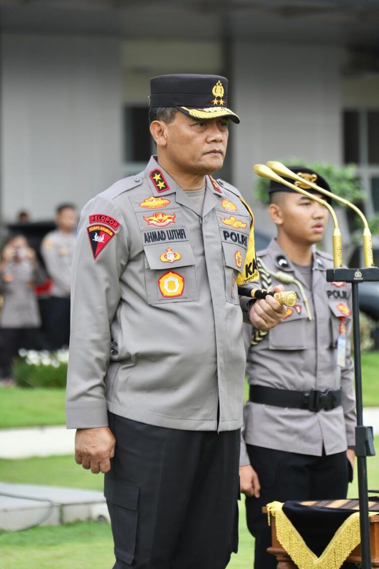 Kapolda Jateng Berikan Penghargaan Pada 259 Personil di Bulan Ramadhan 2024