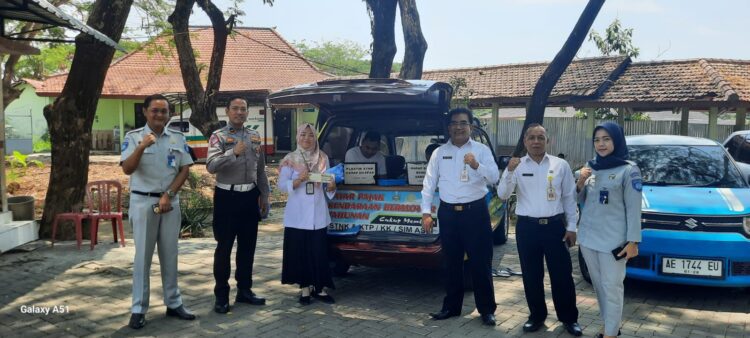 Fasilitasi Waib Pajak di Rumah Sakit, Samsat Madiun Buka Pelayanan di RSUD Caruban