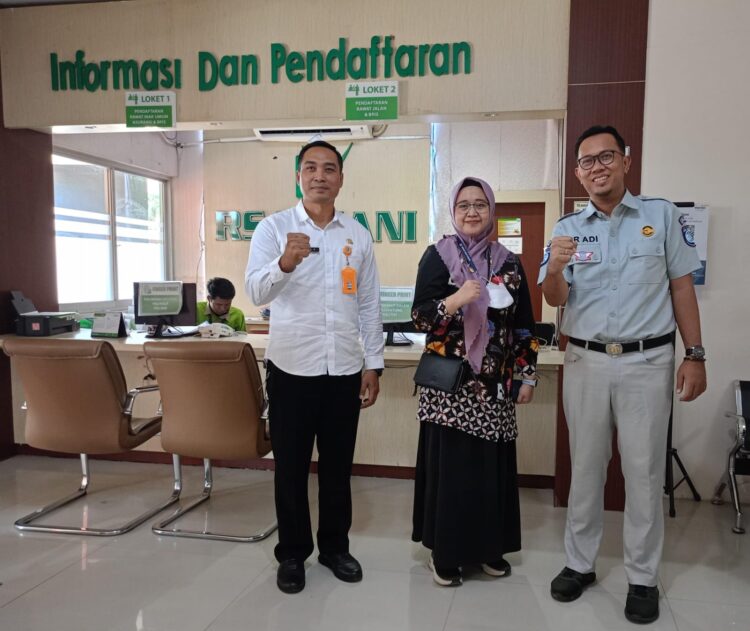 Jasa Raharja Mendorong Pelayanan Samsat Keliling  Beroperasi di Rumah Sakit Rizani Paiton Probolinggo