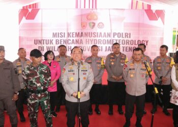 Mabes Polri Kirim Misi Kemanusiaan Ringankan Korban Banjir di Demak