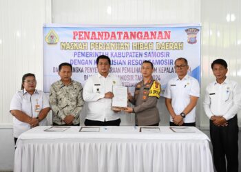 Bupati Samosir Dan kapolres Samosir Teken NPHD Penyelenggaraan Pemilukada Samosir