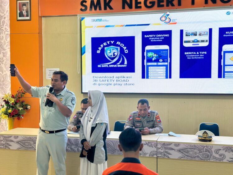 Kenalkan JRku Safety Road ke Gen Z,  Jasa Raharja Madiun Harap Pelajar Cerdas dalam Berkendara