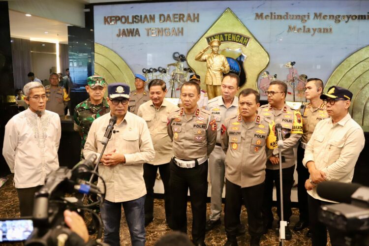 Menteri Perhubungan Apresiasi Kesiapan Polda Jateng Hadapi Arus Mudik, Kapolda Jateng Tegaskan Pihaknya Siap Hadapi Bangkitan Arus Mudik Lebaran 2024