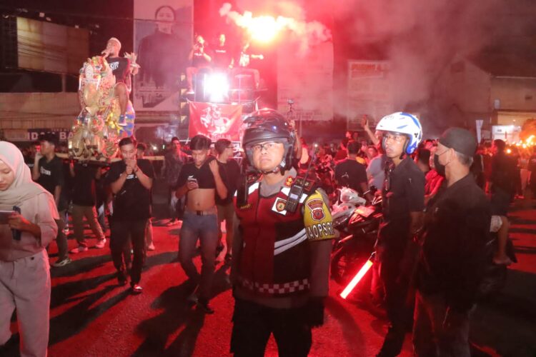 Polres Indramayu dan Kodim 0616/Indramayu Amankan Malam Takbiran Idul Fitri 1445 H