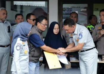 Jasa Raharja Serahkan Santunan Meninggal Dunia Kepada Satu Ahli Waris Korban Laka Km 58 yang Teridentifikasi