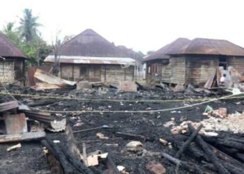 Pemkab Paluta Berikan bantuan Bagi Korban Kebakaran di Desa Siunggam Jae Kec.Padang Bolak Tenggara dan Desa Gunungtua Jae Kec.Padang Bolak