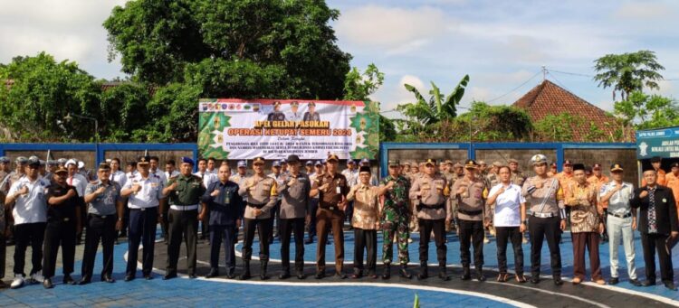 Dalam Rangka Pengamanan Idul Fitri 1445 H Tahun Polres Kota Jember dan Forkopimda (Forum Komunikasi Pimpinan Daerah) Gelar Apel Ketupat Semeru Tahun 2024