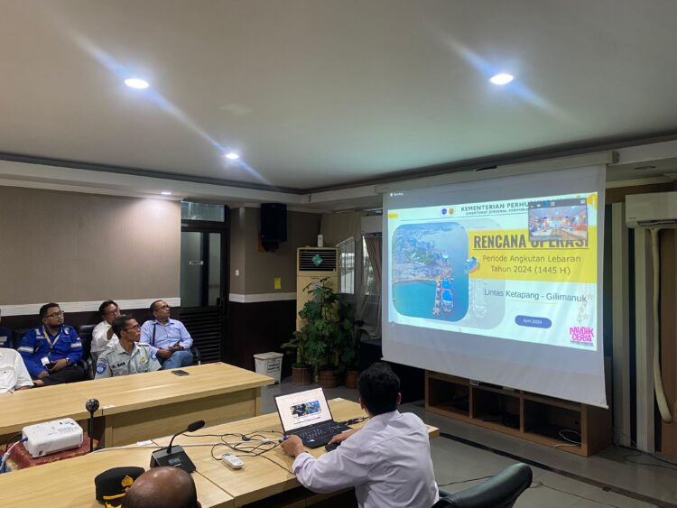 Launching Mudik – Balik Gratis Kepulauan Tahun 2024 dari Jangkar ke Raas Madura di Pelabuhan Jangkar Situbondo