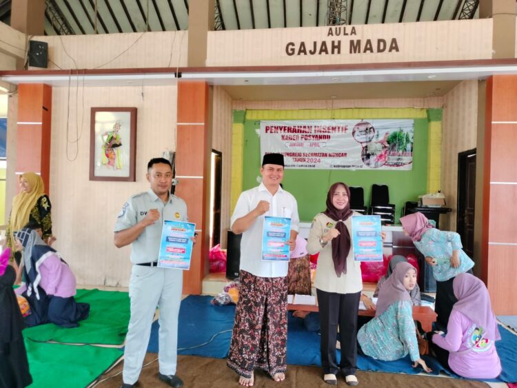 Jasa Raharja dan Bapenda Sosialisasi di Kantor Desa Karang Rejo terkait Launching Samsat Pelabuhan Perikanan Pantai Muncar