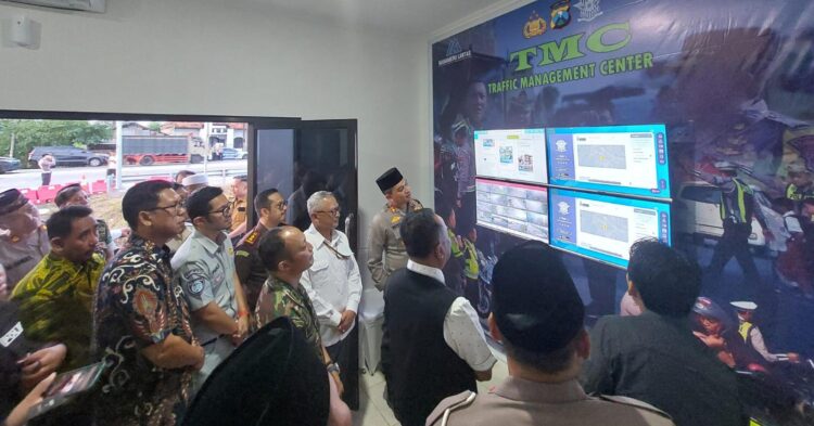 Jasa Raharja Hadiri Peresmian Pos Polisi Gending oleh Kapolres Probolinggo Yang Disaksikan oleh Forkopimda Probolinggo Guna Antisipasi Arus Lalu Lintas Periode Lebaran Tahun 2024
