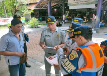 Jasa Raharja Bojonegoro bersama Forum Komunikasi Lalu Lintas Gelar Ramp Check di Terminal Rajekwesi Bojonegoro
