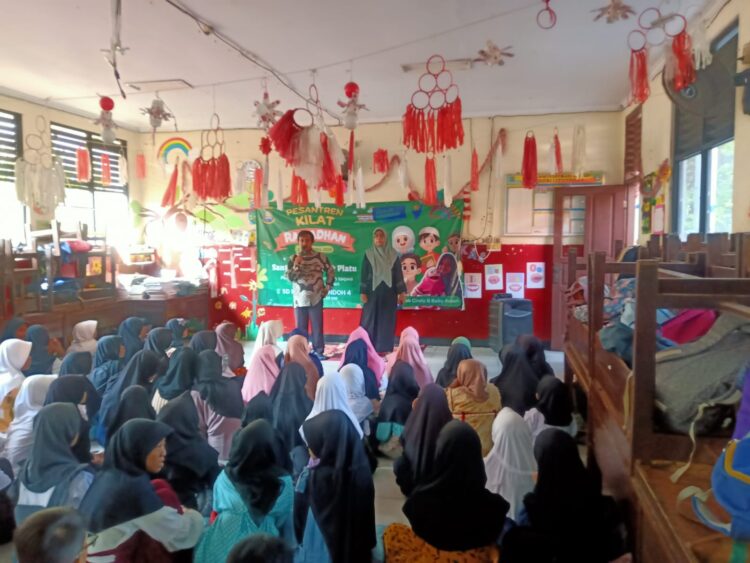 SDN Cipondoh 4 dan 9 Adakan Sanlat Ramadan Lalu Berikan Santunan Bagi Anak Yatim Piatu