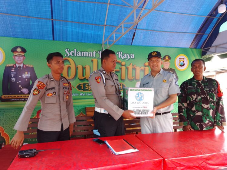 Jasa Raharja lakukan Aksi Simpatik Dukung Posko PAM Lebaran Idul Fitri 1445 H Tahun 2024 di Kabupaten Pamekasan