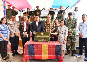 Perayaan Paskah Oikoumene Kabupaten Samosir Sukses, Bupati Serahkan 9 Unit Mobil Hasil Sinergi Dengan Kemenkes RI
