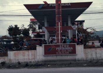 Polres Taput Diminta Bertindak Tegas Tertibkan Pengisian BBM Jirigen di SPBU Hutabarat Tarutung